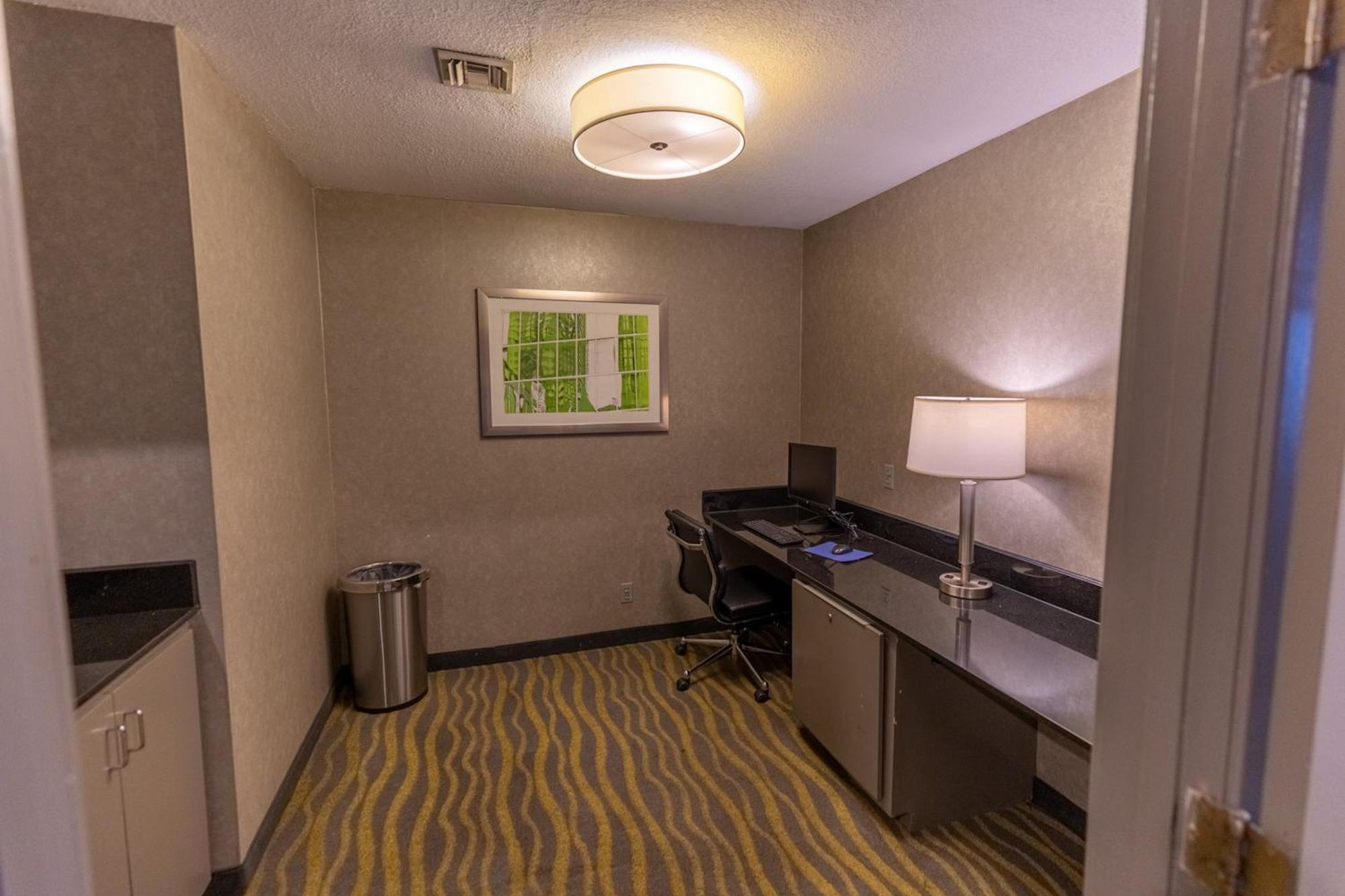 Irving Inn & Suites At Dfw Airport Ngoại thất bức ảnh