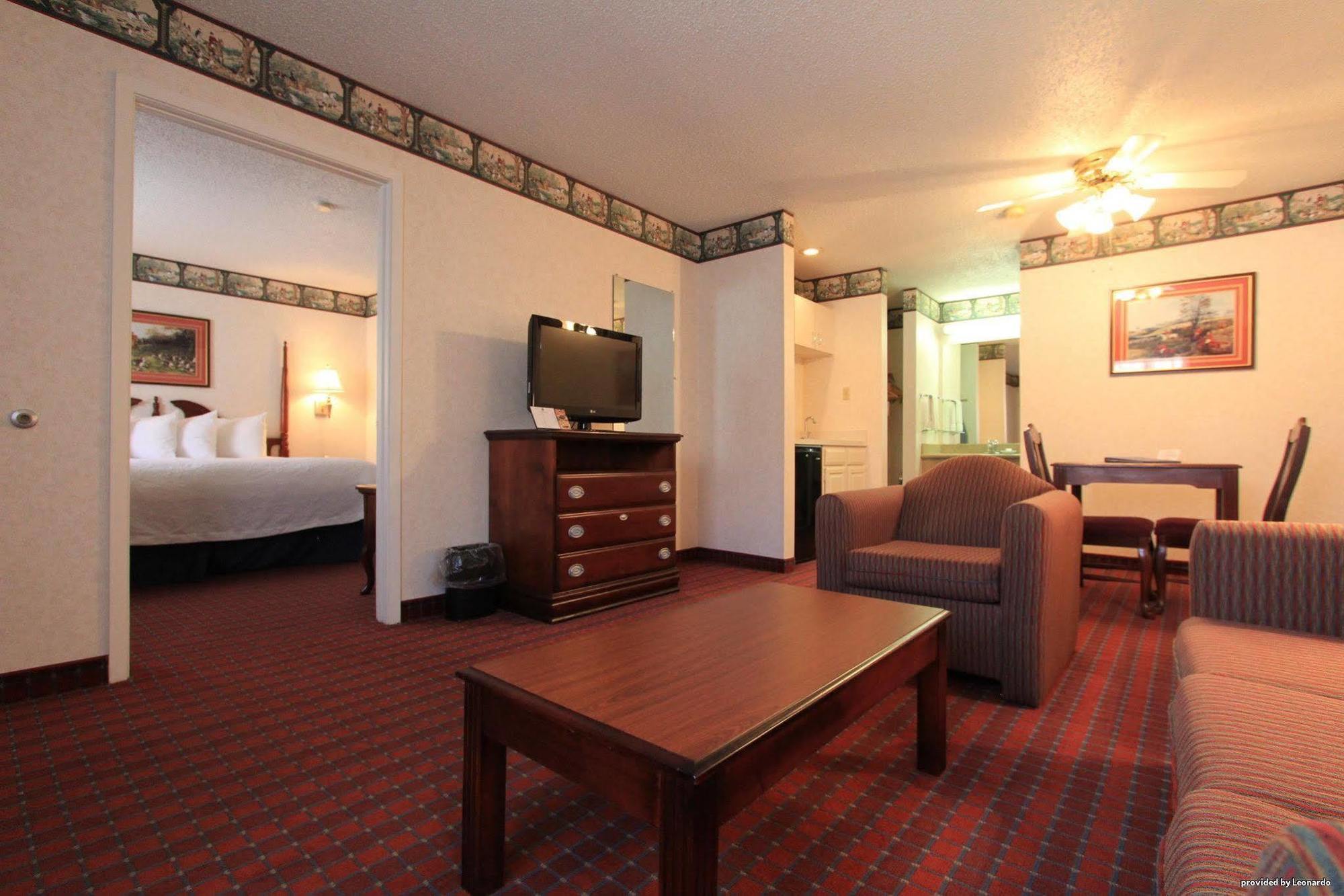 Irving Inn & Suites At Dfw Airport Ngoại thất bức ảnh
